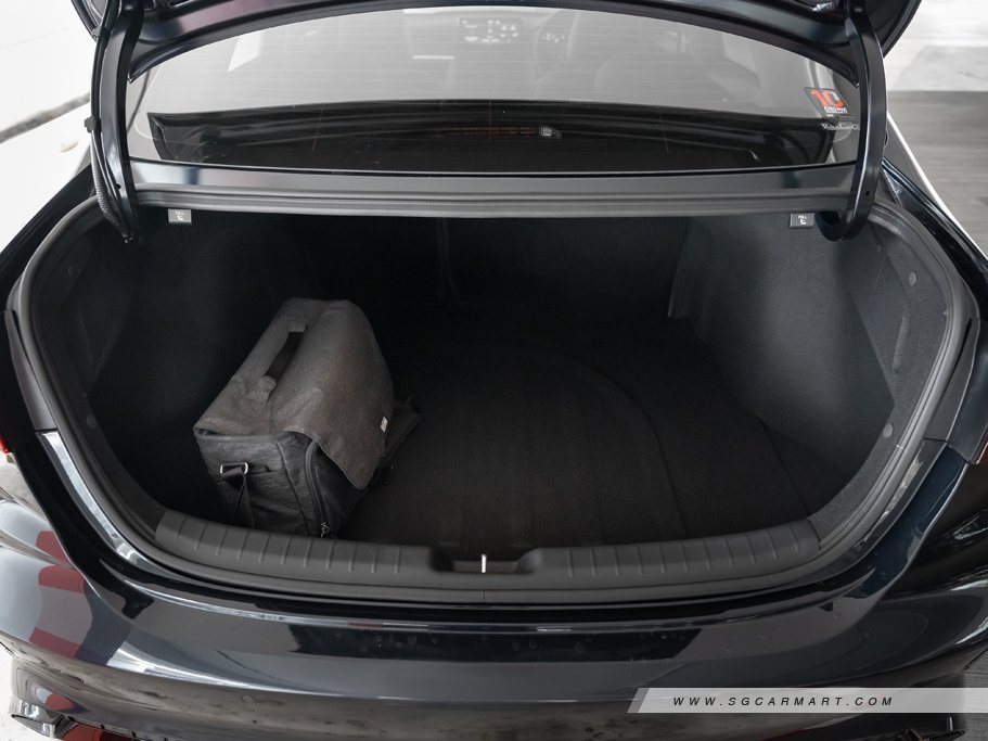 https://i.i-sgcm.com/new_cars/cars/21607/21607_g54