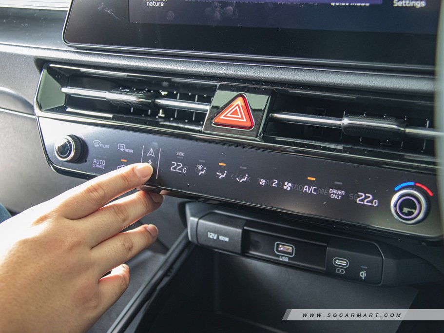 https://i.i-sgcm.com/new_cars/cars/21608/21608_g50