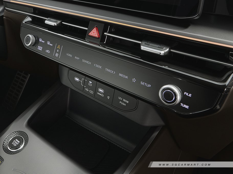 https://i.i-sgcm.com/new_cars/cars/21608/21608_g84