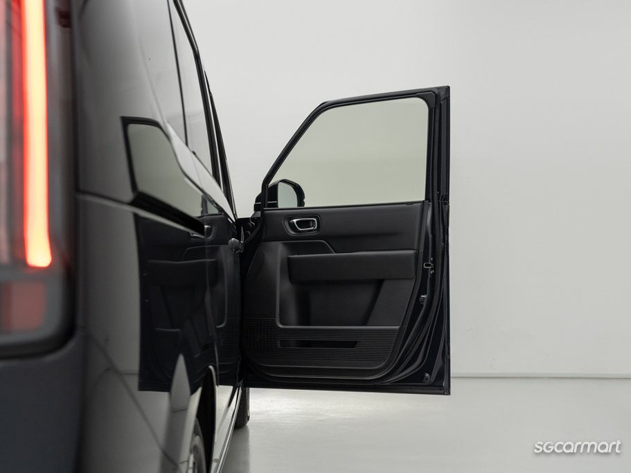 Honda Stepwagon Hybrid 2.0 Spada 7-Seater Honda Sensing e:HEV 12
