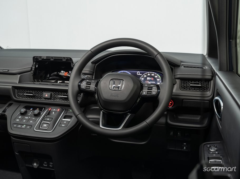 Honda Stepwagon Hybrid 2.0 Spada 7-Seater Honda Sensing e:HEV 15