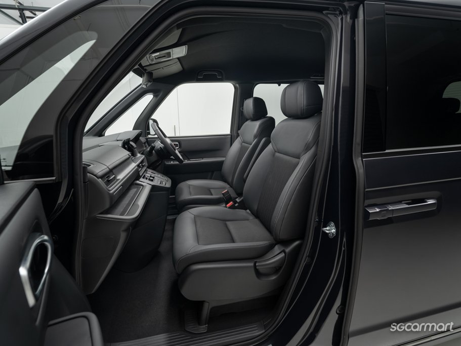 Honda Stepwagon Hybrid 2.0 Spada 7-Seater Honda Sensing e:HEV 19