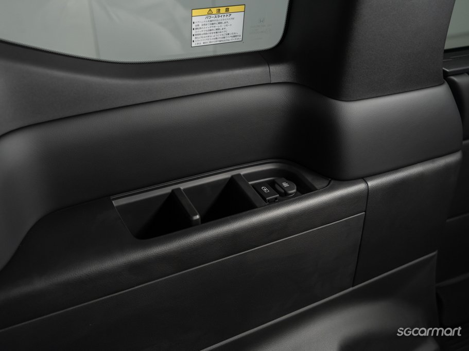 Honda Stepwagon Hybrid 2.0 Spada 7-Seater Honda Sensing e:HEV 25