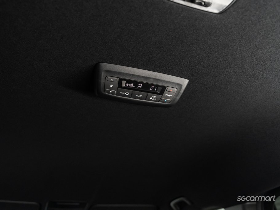 Honda Stepwagon Hybrid 2.0 Spada 7-Seater Honda Sensing e:HEV 26
