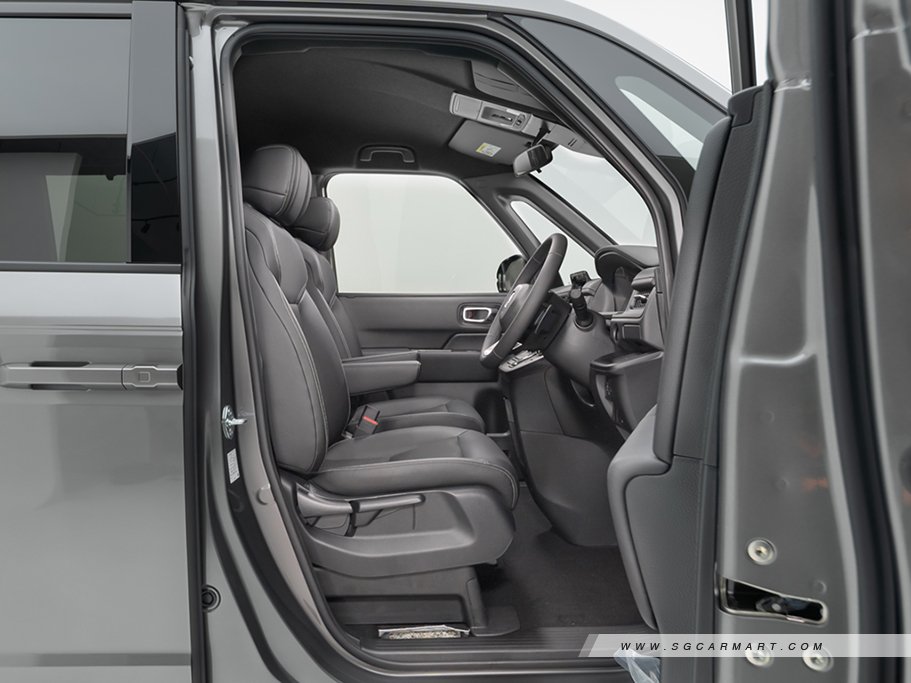 Honda Stepwagon Hybrid 1.5 Spada Honda Sensing e:HEV Welcab 50