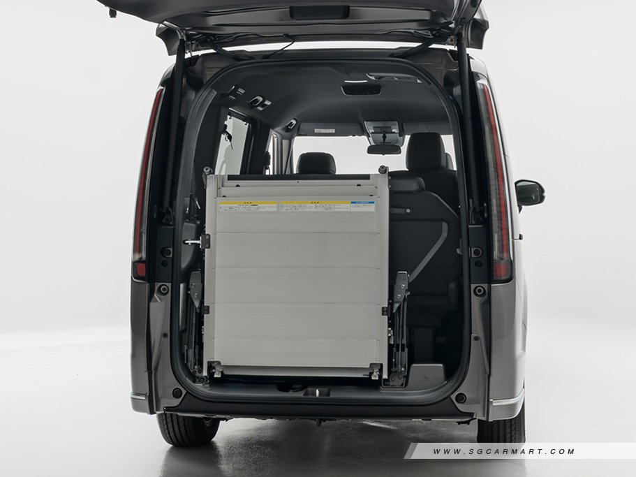 Honda Stepwagon Hybrid 1.5 Spada Honda Sensing e:HEV Welcab 56