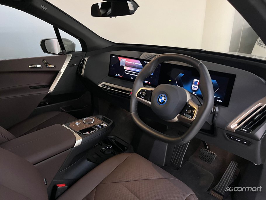 https://i.i-sgcm.com/new_cars/cars/21611/21611_g10