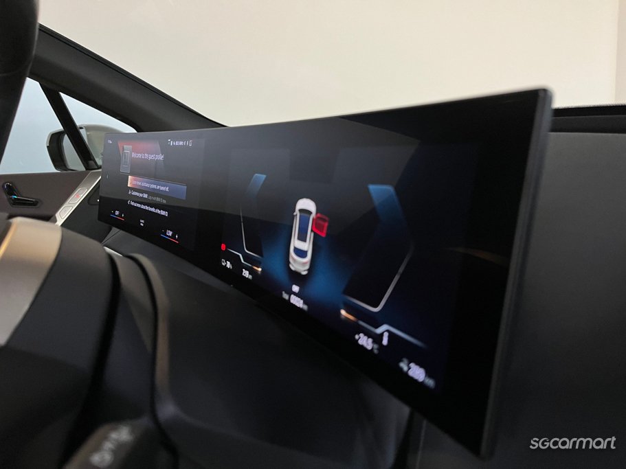 https://i.i-sgcm.com/new_cars/cars/21611/21611_g12