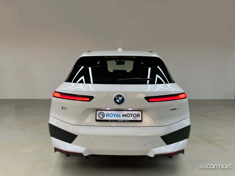 https://i.i-sgcm.com/new_cars/cars/21611/21611_g5
