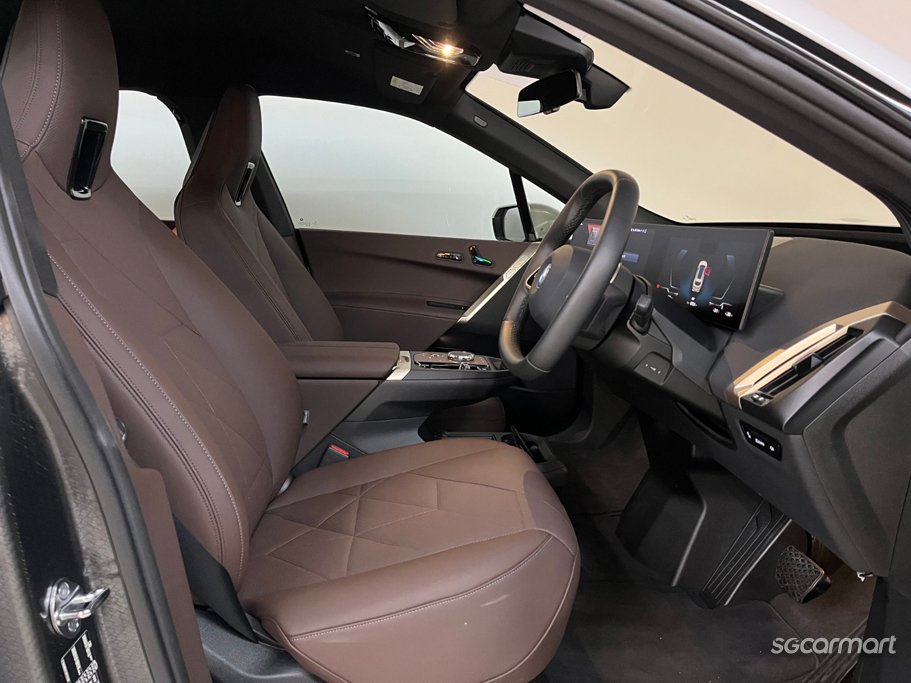 https://i.i-sgcm.com/new_cars/cars/21611/21611_g6