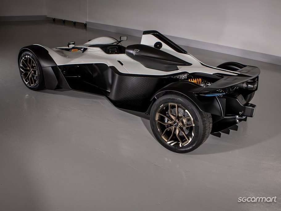 https://i.i-sgcm.com/new_cars/cars/21613/21613_g10