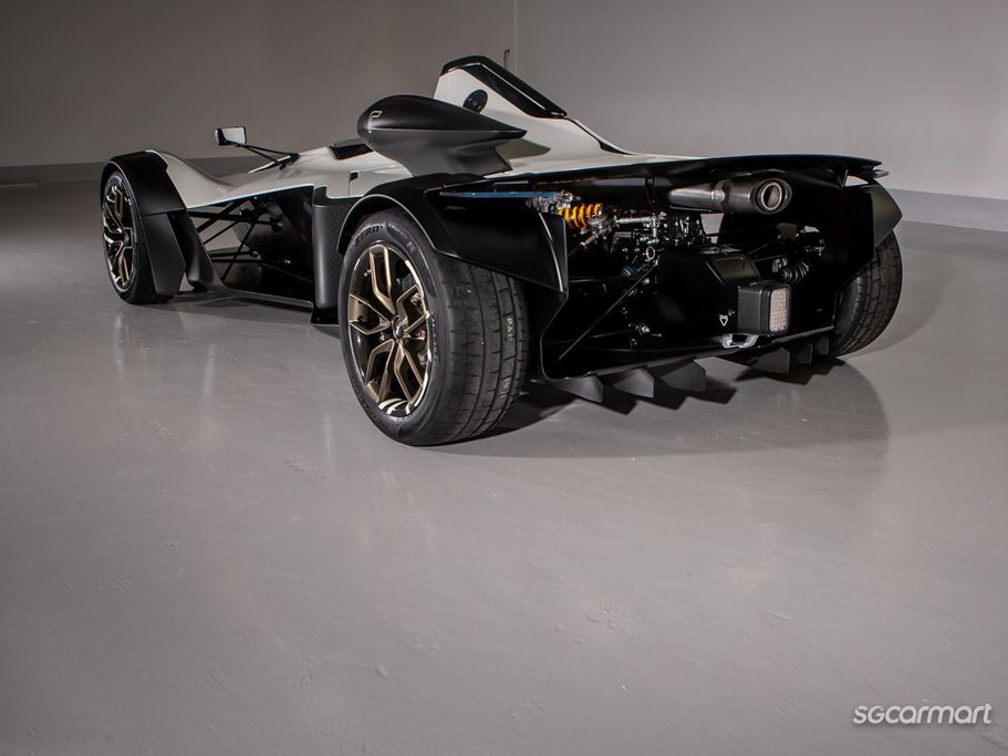 https://i.i-sgcm.com/new_cars/cars/21613/21613_g11