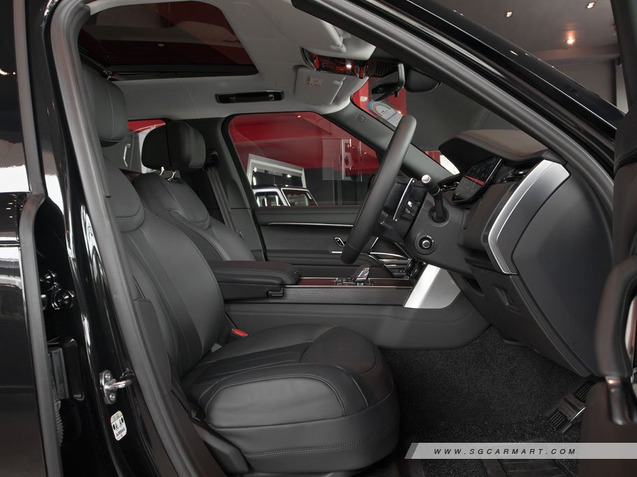 https://i.i-sgcm.com/new_cars/cars/21614/21614_g20
