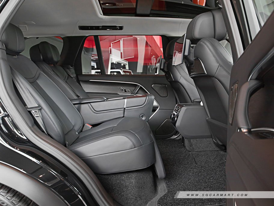 https://i.i-sgcm.com/new_cars/cars/21614/21614_g21