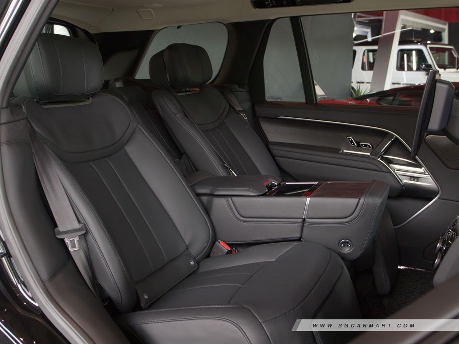 https://i.i-sgcm.com/new_cars/cars/21614/21614_g22
