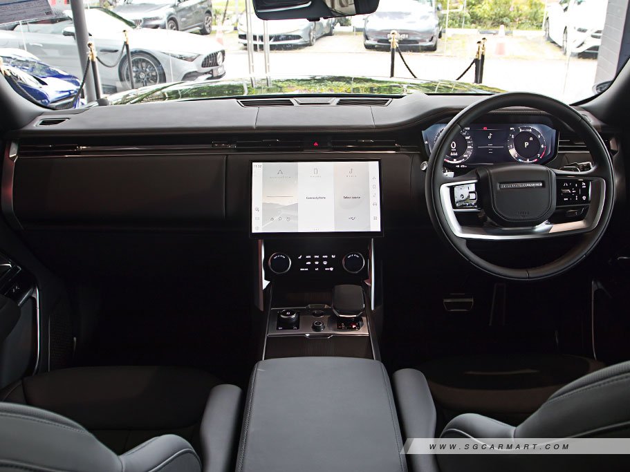 https://i.i-sgcm.com/new_cars/cars/21614/21614_g23
