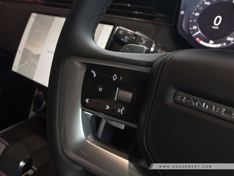 https://i.i-sgcm.com/new_cars/cars/21614/21614_g26