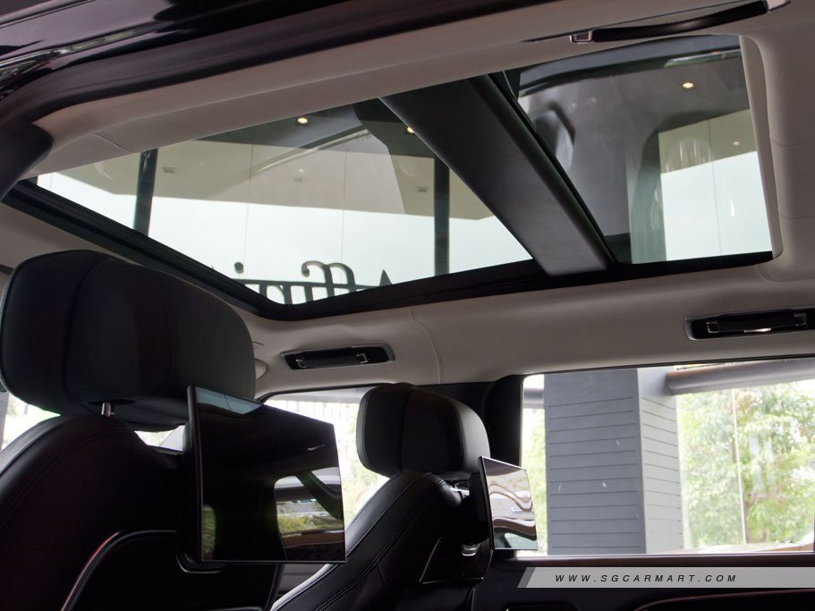 https://i.i-sgcm.com/new_cars/cars/21614/21614_g46