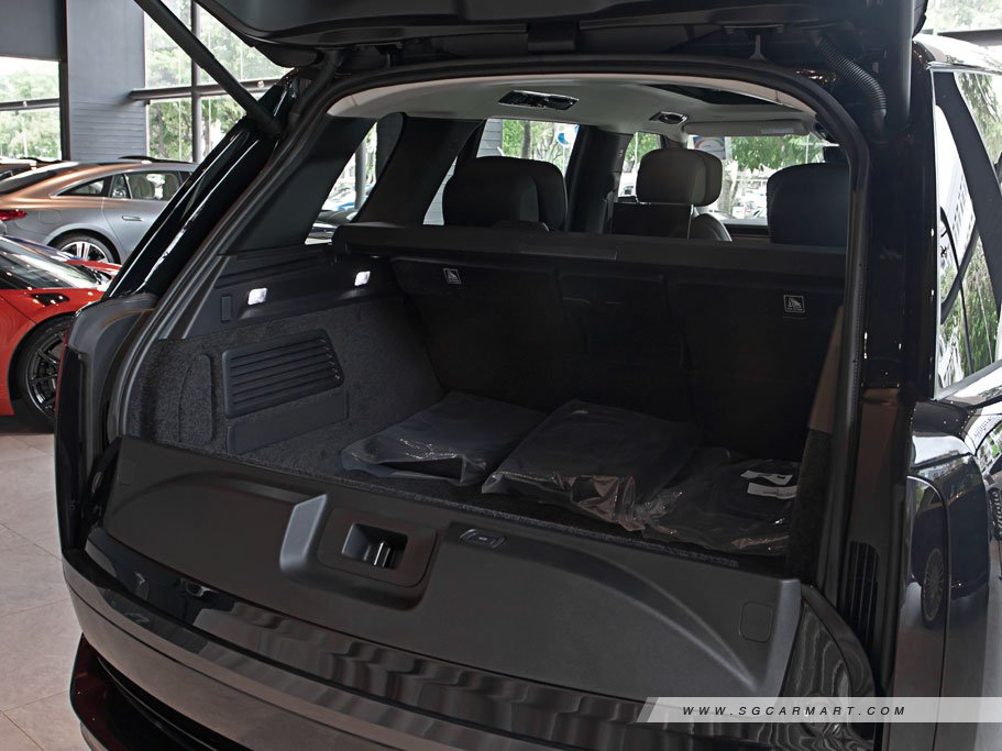 https://i.i-sgcm.com/new_cars/cars/21614/21614_g47