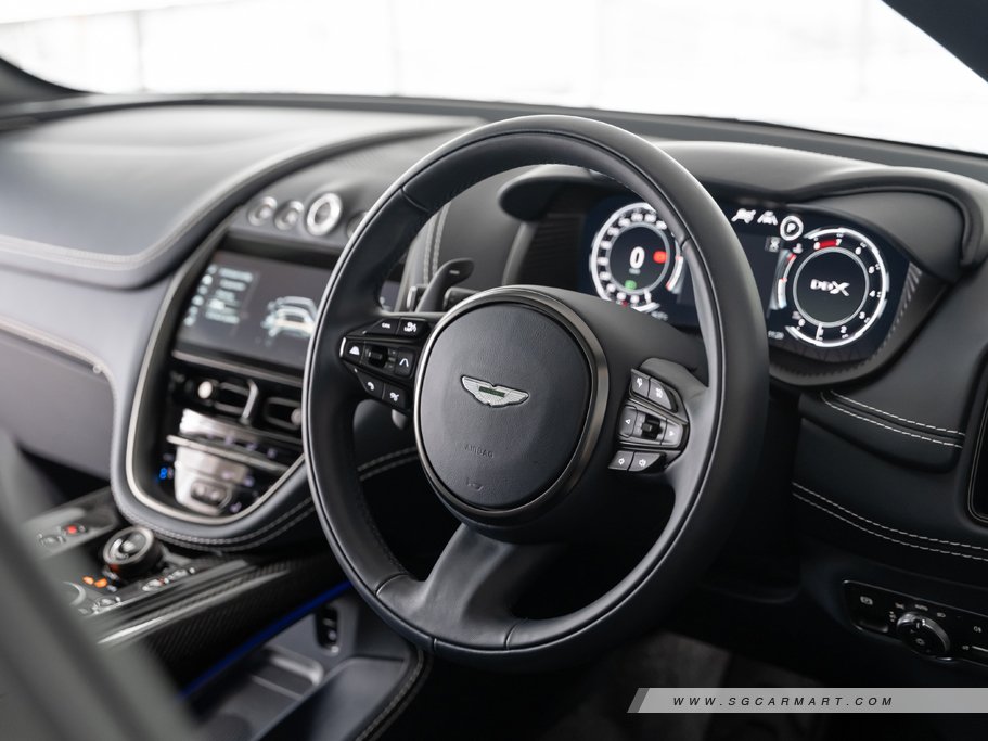 https://i.i-sgcm.com/new_cars/cars/21618/21618_g40
