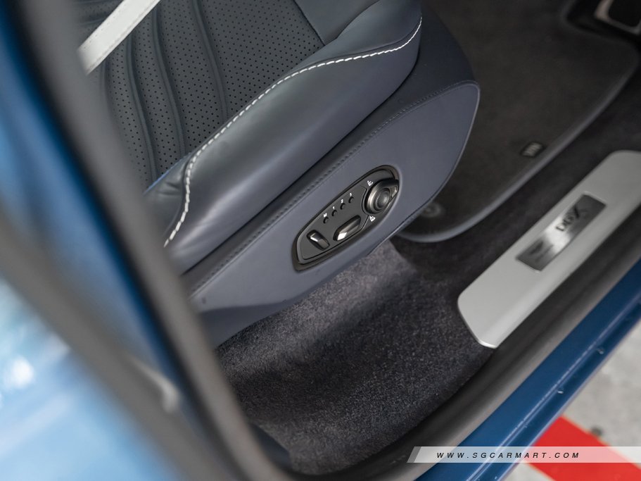 https://i.i-sgcm.com/new_cars/cars/21618/21618_g43