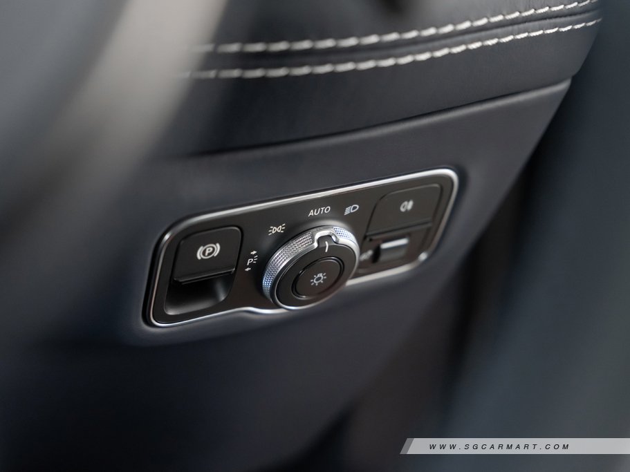 https://i.i-sgcm.com/new_cars/cars/21618/21618_g45