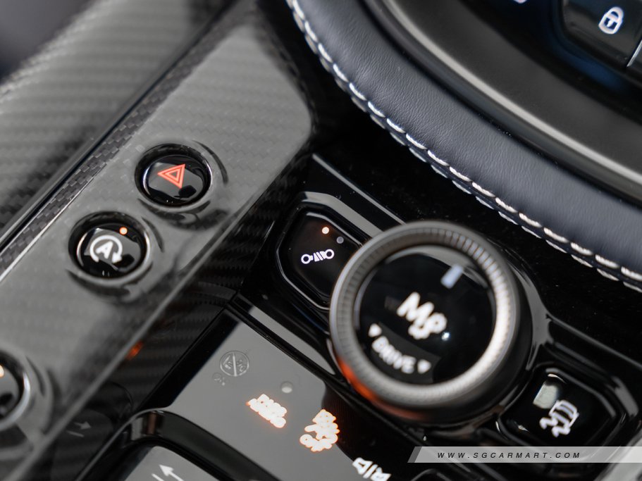 https://i.i-sgcm.com/new_cars/cars/21618/21618_g50