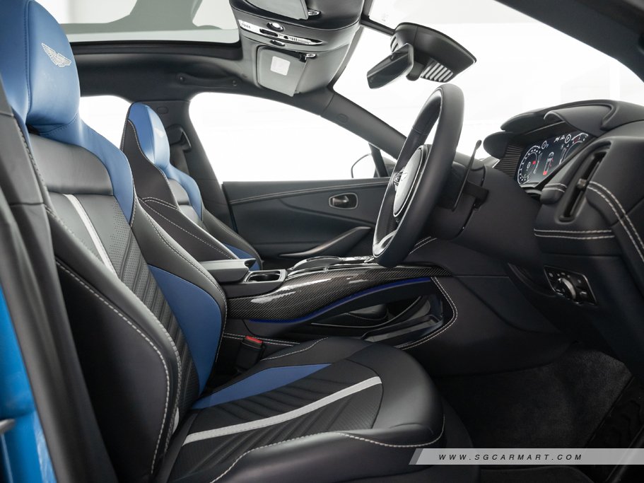 https://i.i-sgcm.com/new_cars/cars/21618/21618_g56