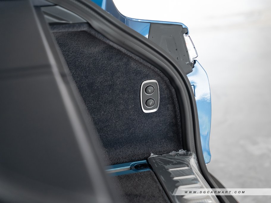 https://i.i-sgcm.com/new_cars/cars/21618/21618_g61