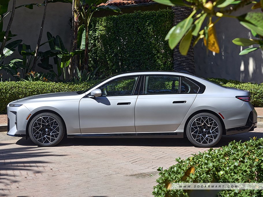https://i.i-sgcm.com/new_cars/cars/21619/21619_g62