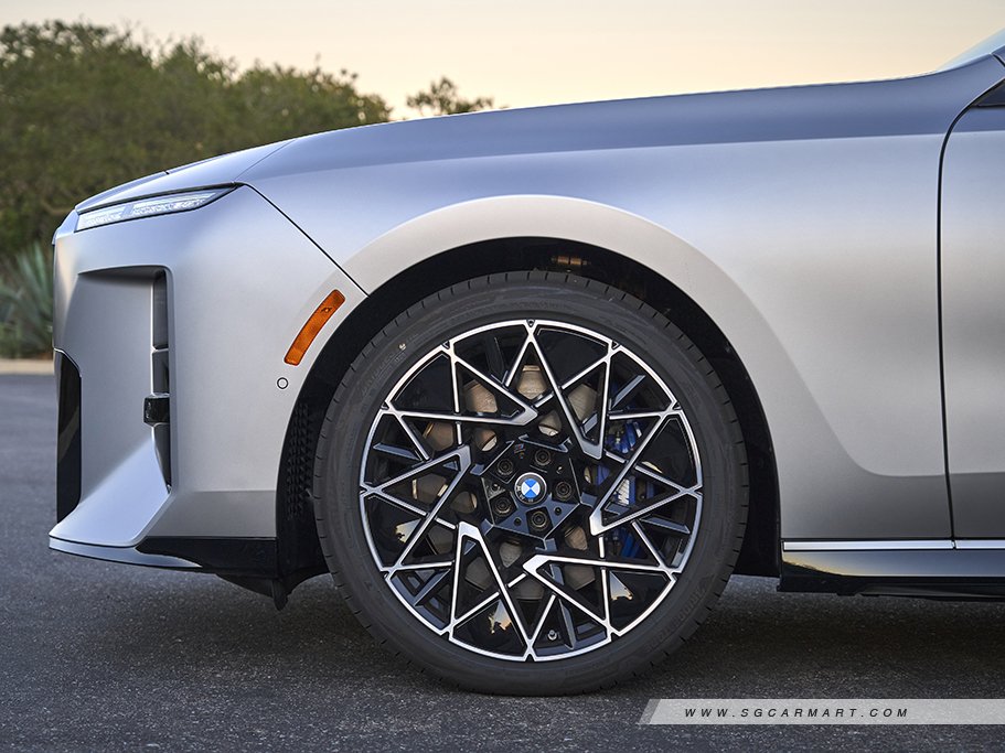 https://i.i-sgcm.com/new_cars/cars/21619/21619_g67