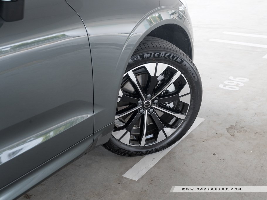 https://i.i-sgcm.com/new_cars/cars/21625/21625_g24