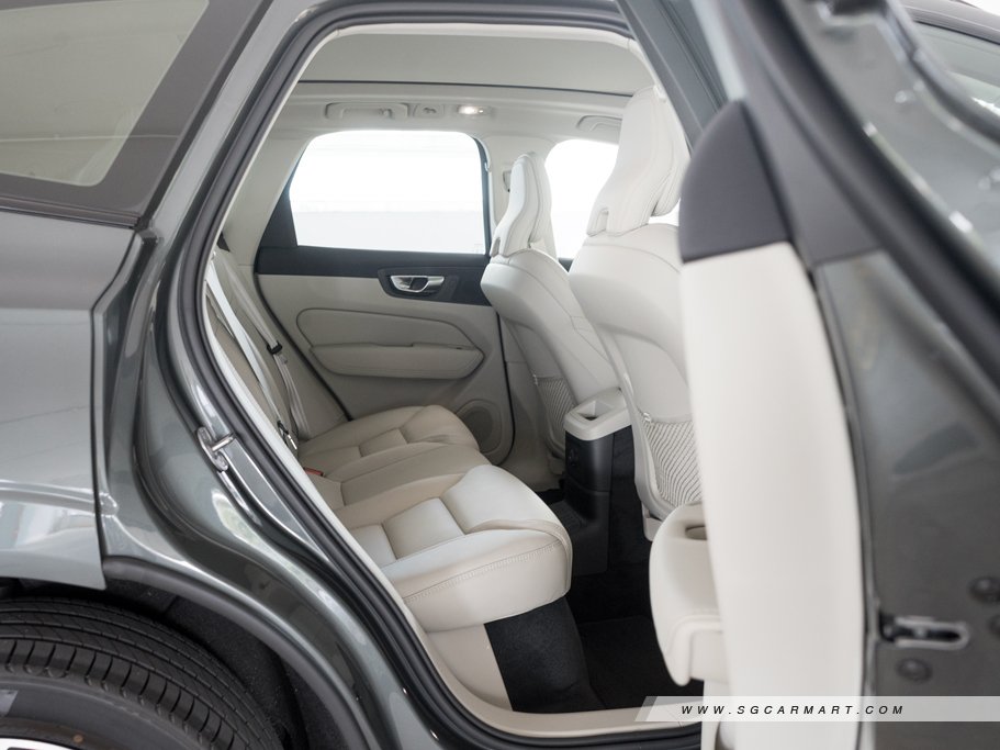 https://i.i-sgcm.com/new_cars/cars/21625/21625_g39