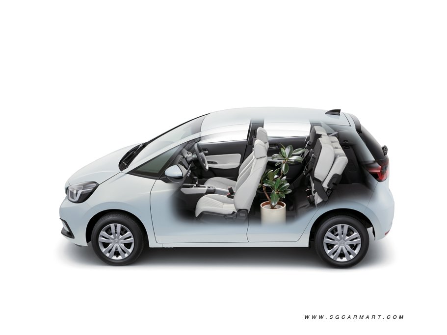 https://i.i-sgcm.com/new_cars/cars/21627/21627_g12