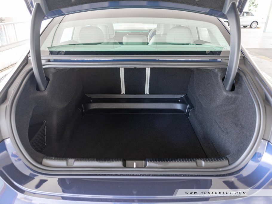 https://i.i-sgcm.com/new_cars/cars/21628/21628_g102