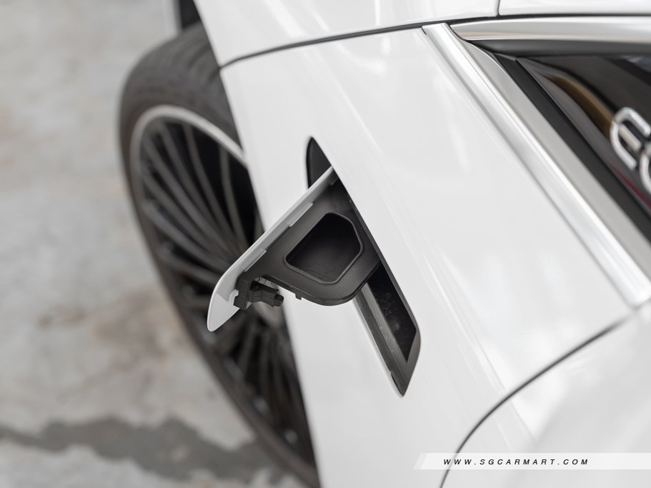 https://i.i-sgcm.com/new_cars/cars/21628/21628_g38