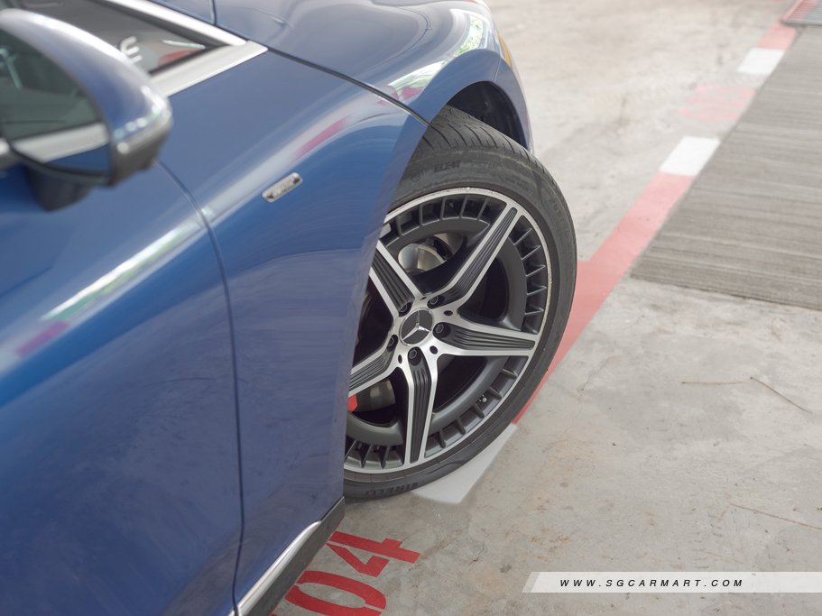 https://i.i-sgcm.com/new_cars/cars/21628/21628_g52