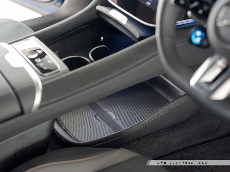 https://i.i-sgcm.com/new_cars/cars/21628/21628_g64
