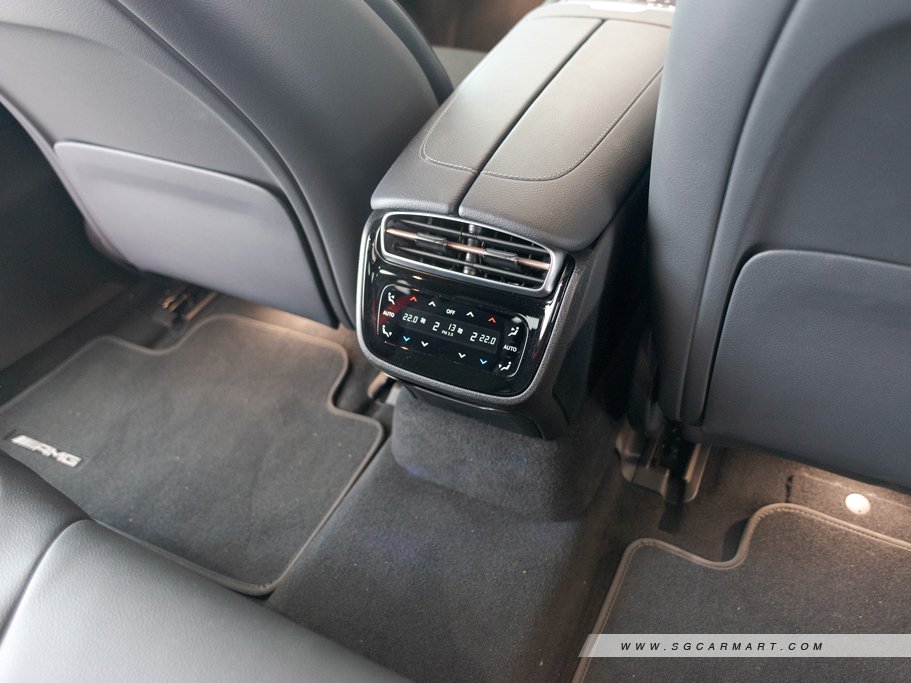 https://i.i-sgcm.com/new_cars/cars/21628/21628_g68