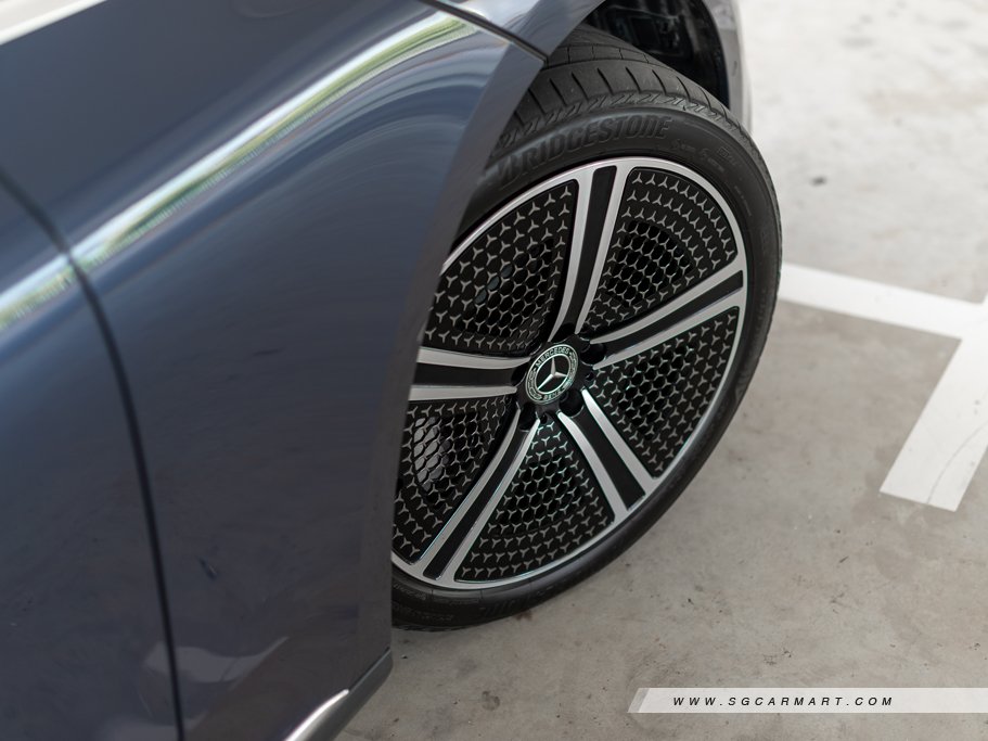 https://i.i-sgcm.com/new_cars/cars/21628/21628_g92