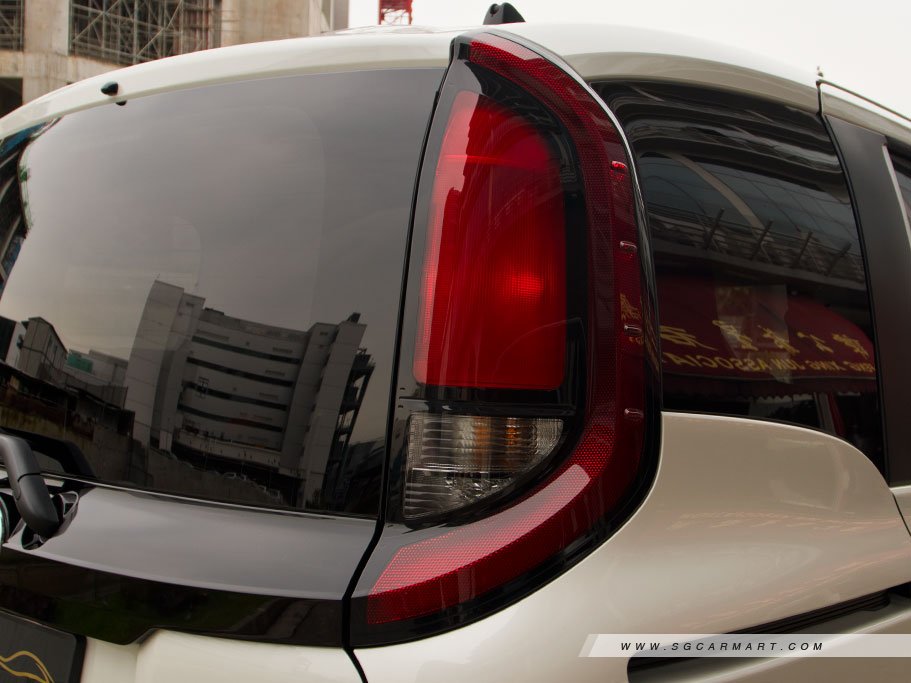 https://i.i-sgcm.com/new_cars/cars/21629/21629_g12