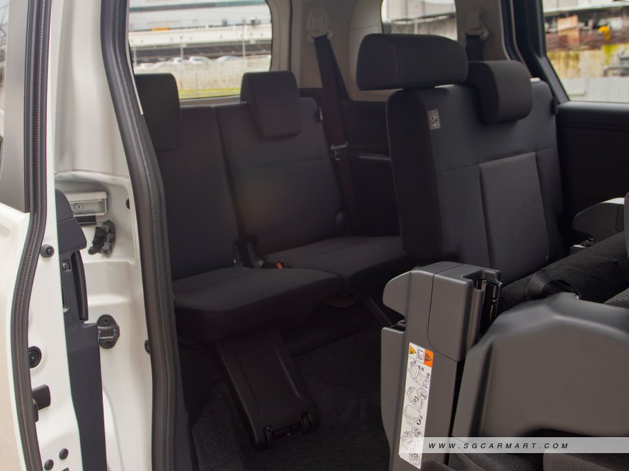 https://i.i-sgcm.com/new_cars/cars/21629/21629_g16