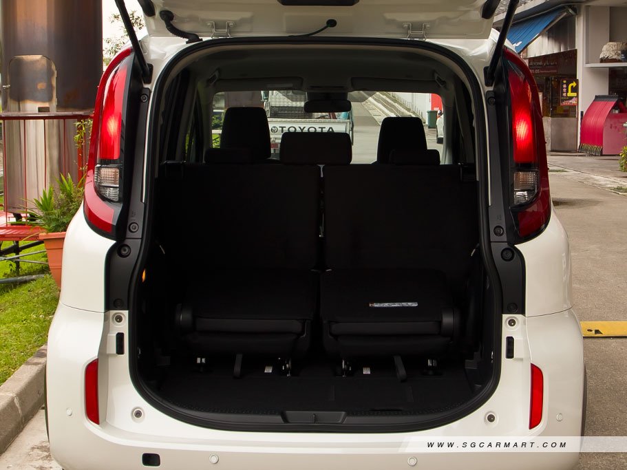 https://i.i-sgcm.com/new_cars/cars/21629/21629_g30