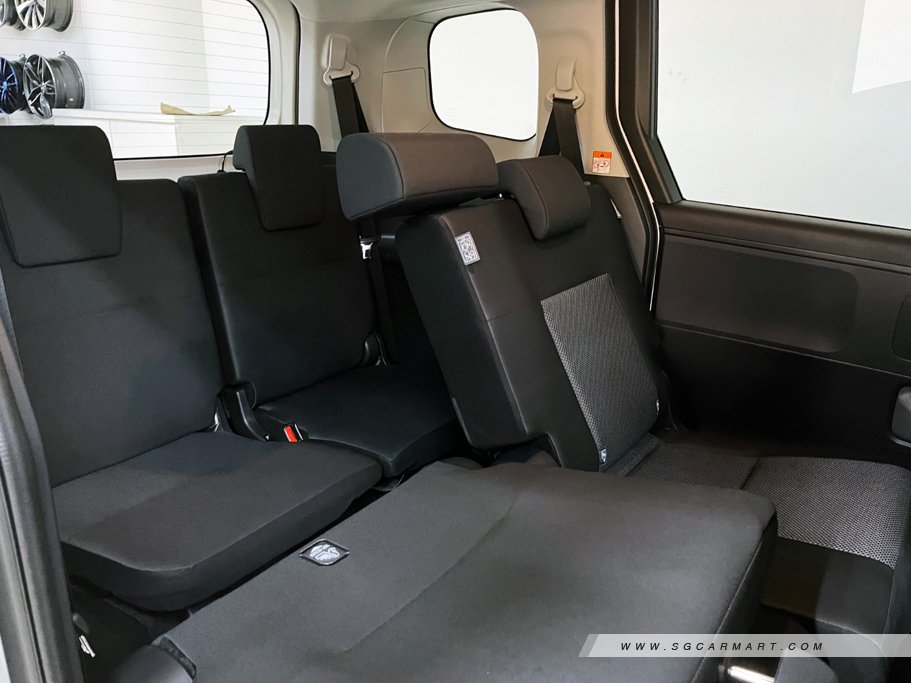 https://i.i-sgcm.com/new_cars/cars/21630/21630_g10
