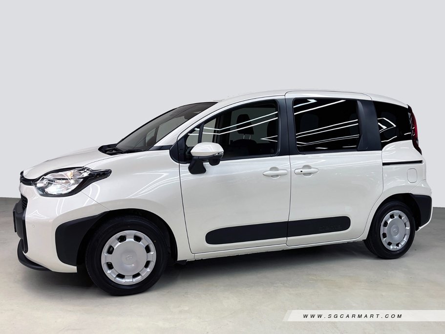 https://i.i-sgcm.com/new_cars/cars/21630/21630_g1