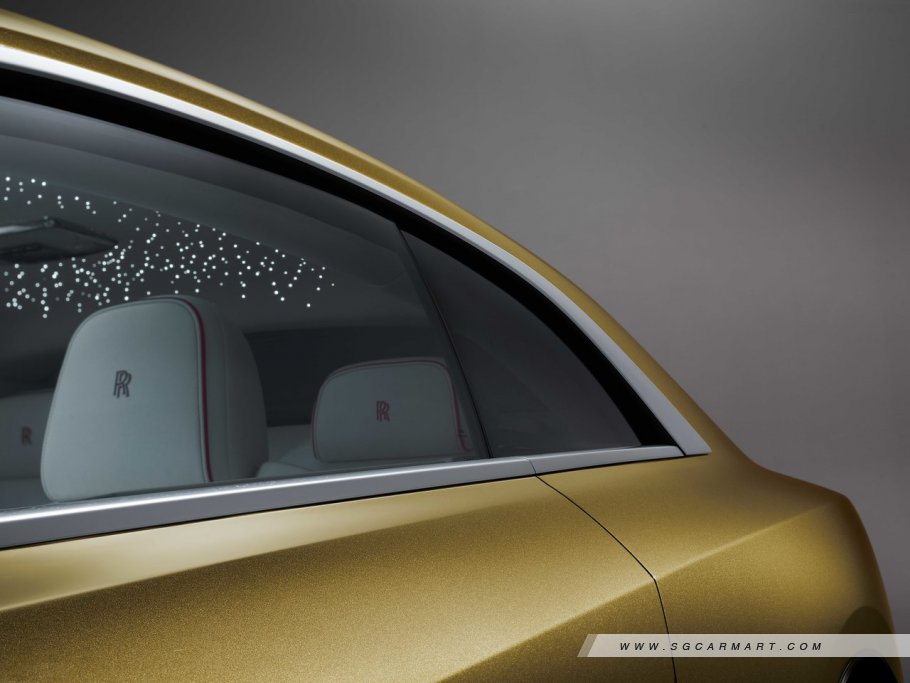 https://i.i-sgcm.com/new_cars/cars/21631/21631_g12