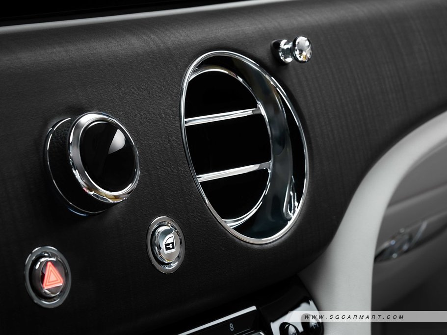 https://i.i-sgcm.com/new_cars/cars/21631/21631_g20