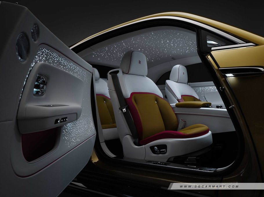 https://i.i-sgcm.com/new_cars/cars/21631/21631_g24