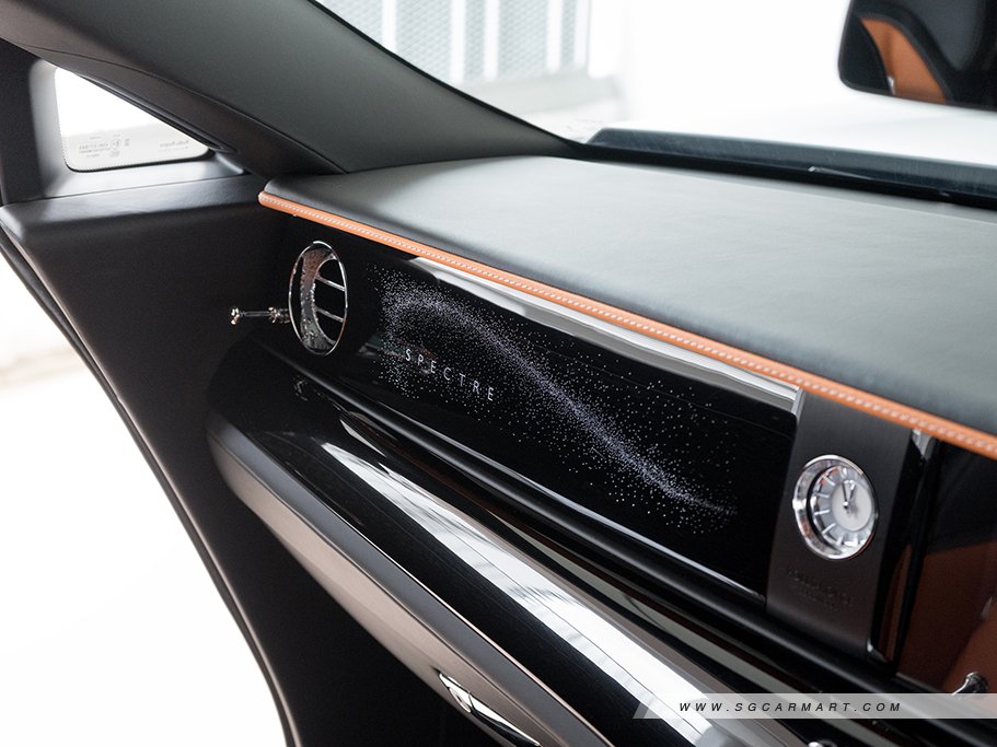 https://i.i-sgcm.com/new_cars/cars/21631/21631_g49