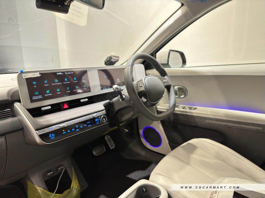 https://i.i-sgcm.com/new_cars/cars/21635/21635_g18